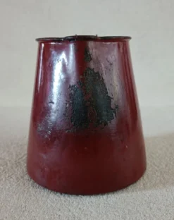 Pot à lait en tôle émaillée