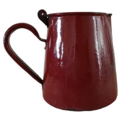 Pot à lait en tôle émaillée