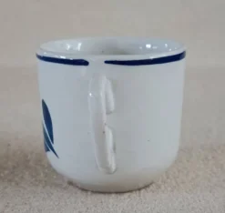 Pot à lait et tasse décor de rose