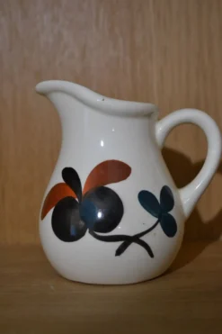Pot à lait Gien modèle Grenade
