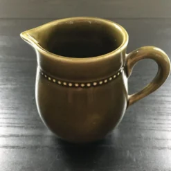 Pot à lait olive