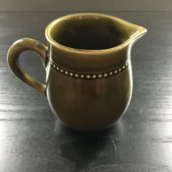 Pot à lait olive