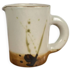 Pot à lait, petite cruche