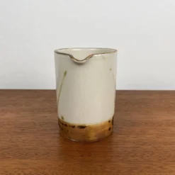Pot à lait, petite cruche