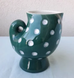 Pot à lait à pois