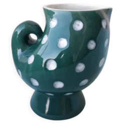 Pot à lait à pois
