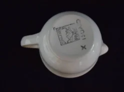Pot à lait porcelaine de salains modèle isoard