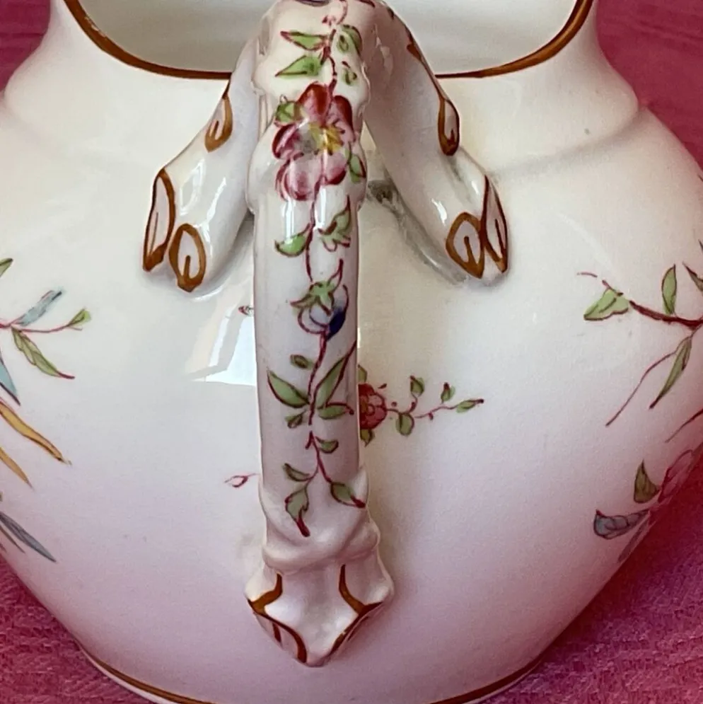 Pot à lait , Sarreguemines modèle Minton 19 siècle