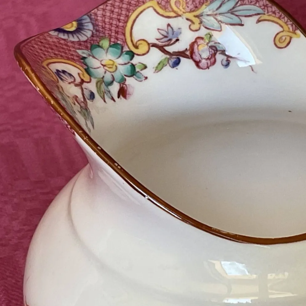 Pot à lait , Sarreguemines modèle Minton 19 siècle