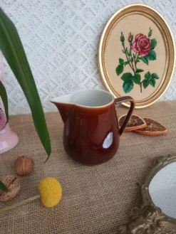 Pot à lait vernissé marron Villeroy & Boch Made in Luxembourg - vintage