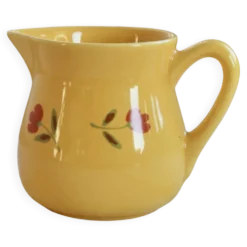 Pot à lait vintage en céramique jaune – Motif fleuri peint à la main