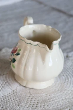 Pot à lait vintage Sarreguemines “Amazonas” peint à la main