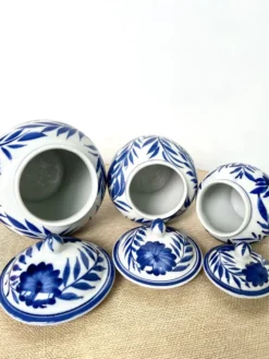 Pots couverts bonbonnières en porcelaine
