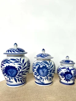 Pots couverts bonbonnières en porcelaine