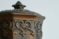Pot à tabac ancien style néogothique XIXe siècle