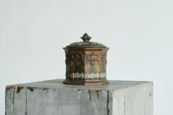 Pot à tabac ancien style néogothique XIXe siècle