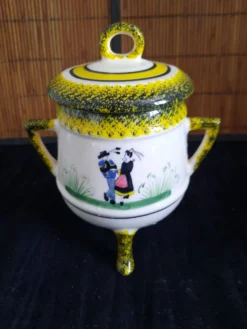 Pot Tripode avec Couvercle - Faïence Henriot Quimper - Décor Breton
