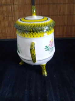Pot Tripode avec Couvercle - Faïence Henriot Quimper - Décor Breton