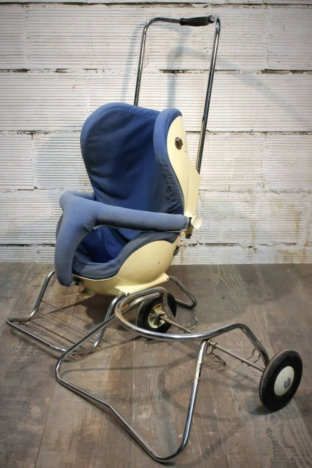 Poussette Space Age 1970s
