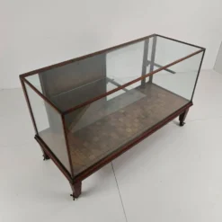 Présentoir de magasin anglais / comptoir de magasin (1910–1920)