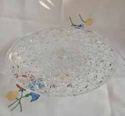 Présentoir à gâteau vintage en verre moulé pointe de diamant - Ø 32 cm