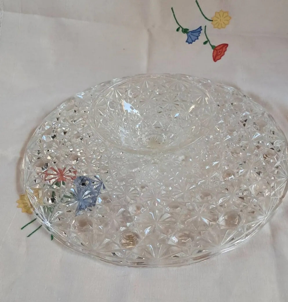 Présentoir à gâteau vintage en verre moulé pointe de diamant - Ø 32 cm