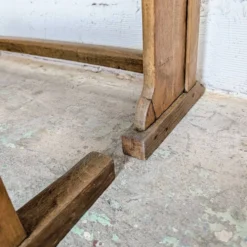 Pupitre d'école double et son banc en bois