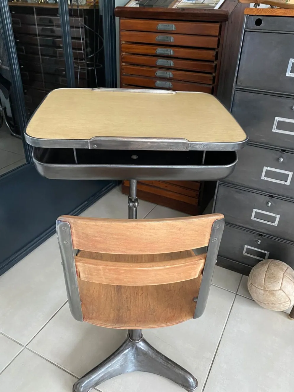 Pupitre d'écolier américain vintage