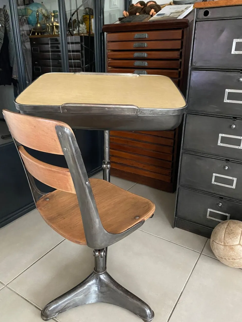 Pupitre d'écolier américain vintage