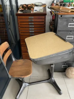 Pupitre d'écolier américain vintage