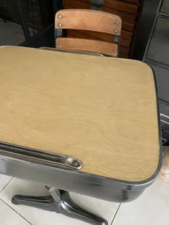 Pupitre d'écolier américain vintage