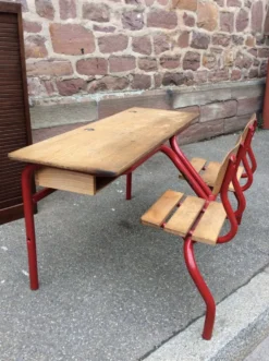 Pupitre d'écolier vintage