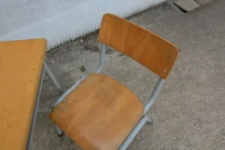 Pupitre enfant et sa chaise