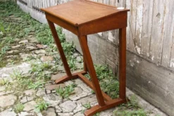 Pupitre et chaise d'écolier en bois, années 50
