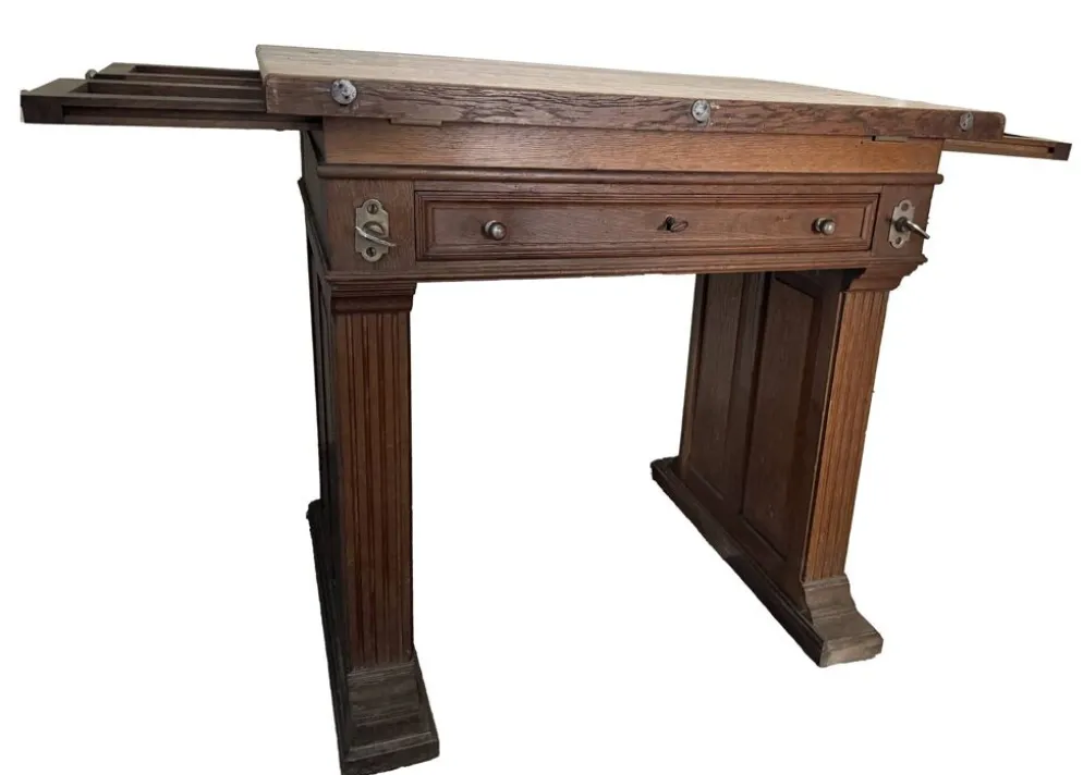 Pupitre Féret ou table à système