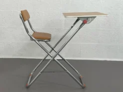 Pupitre pliable écolier vintage