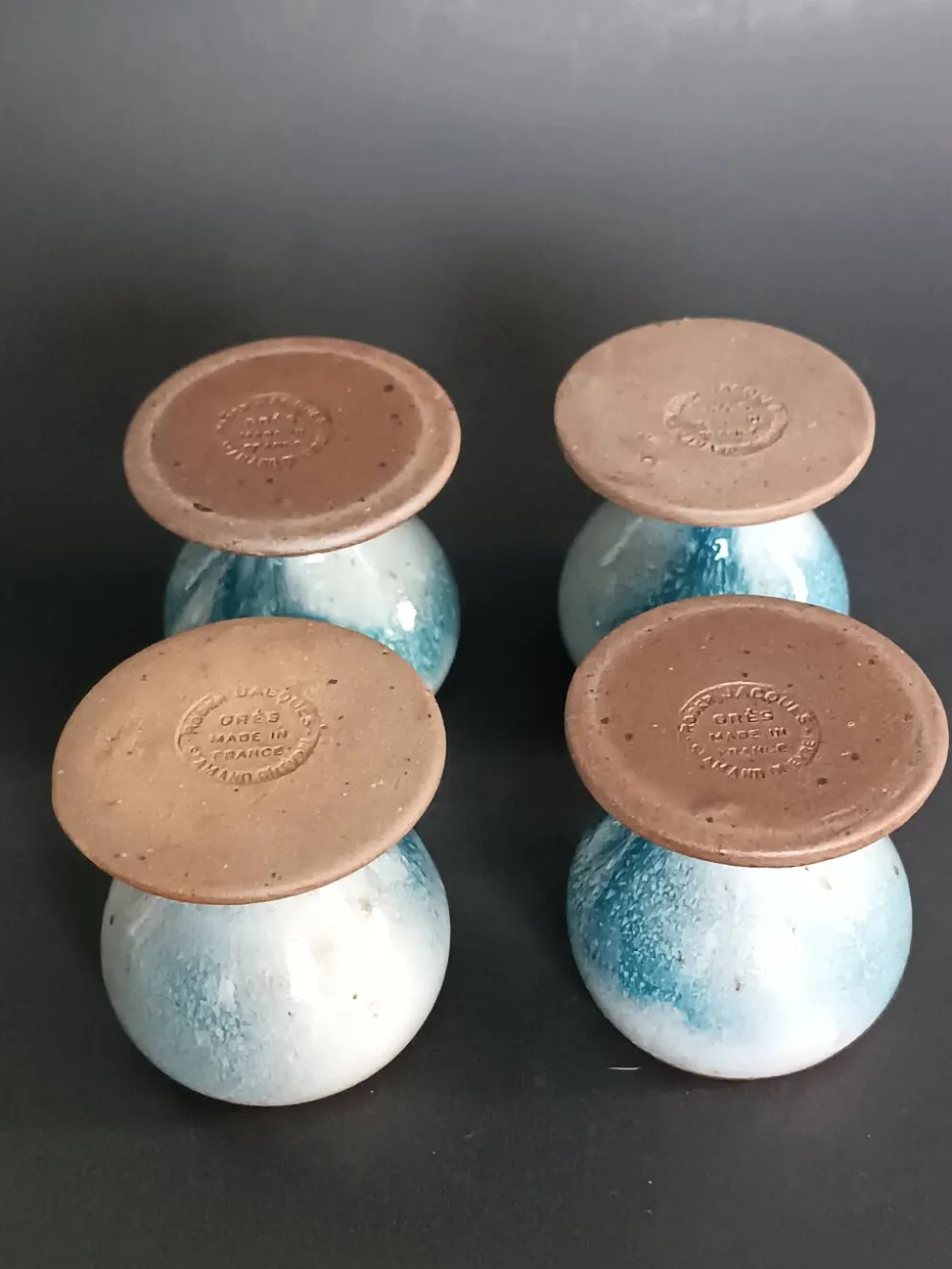 Quatre coquetiers en grès poterie Saint Amand Roger Jacques vintage