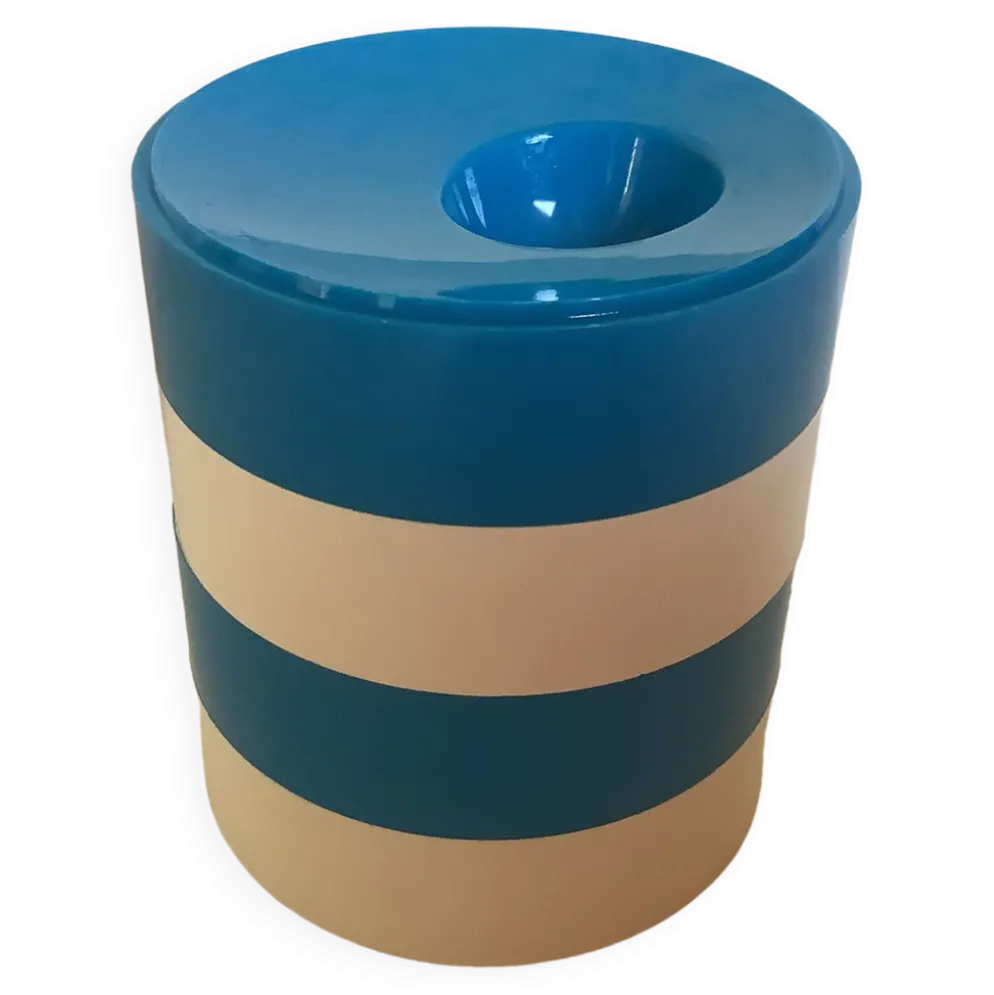 Quatre coquetiers ronds bleus et blancs année 70