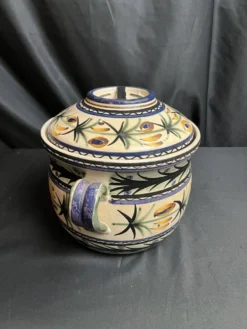 Quimper Keraluc, marmite ou soupièreen faïence polychrome vintage vers 1960
