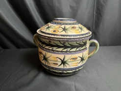Quimper Keraluc, marmite ou soupièreen faïence polychrome vintage vers 1960