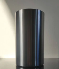 Rafraîchisseur à vin isotherme en inox brossé – Design épuré vintage