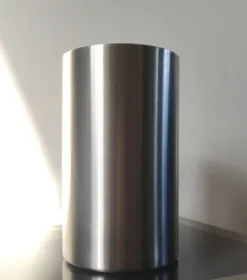 Rafraîchisseur à vin isotherme en inox brossé – Design épuré vintage
