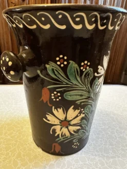 Rafraîchissoir à vin blanc ancien en céramique vernissée – décor flora