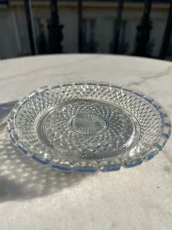 Ramequin plat en verre ciselé