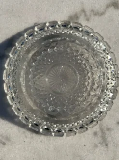Ramequin plat en verre ciselé