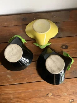 3 ramequins