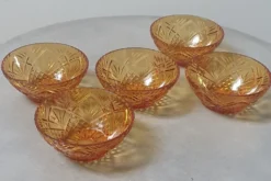 5 ramequins
