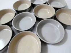 10 ramequins en grès vintage