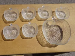 Ramequins et saladier en forme de pomme