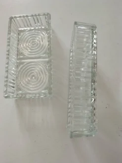 3 ramequins, vide poche en verre pressé